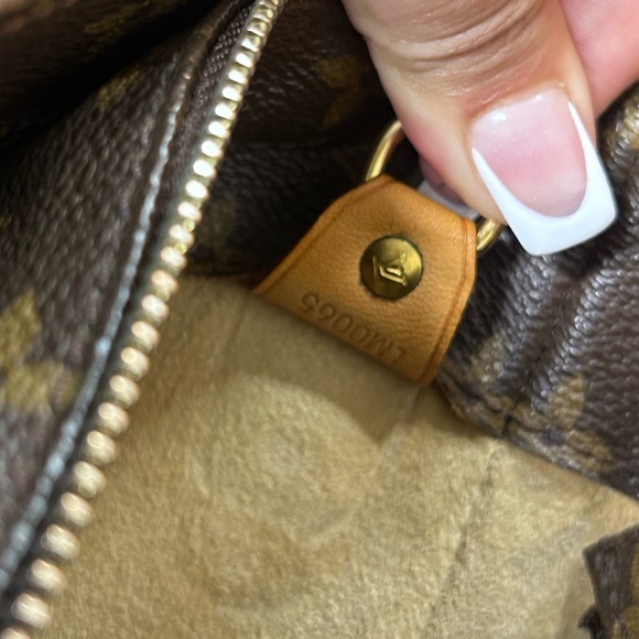 LOUIS VUITTON LUCO TOTE BAG W/ LV Shopping Bag and Dust bag - Picture 6 of 16